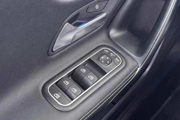 Mercedes-Benz A-Klasse - Afbeelding 18 van 30