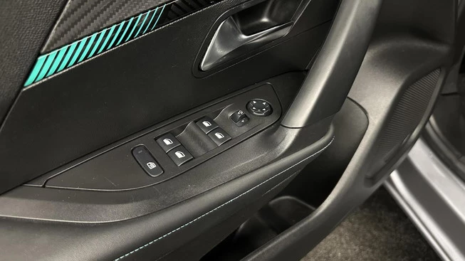 Peugeot e-2008 - Afbeelding 28 van 30