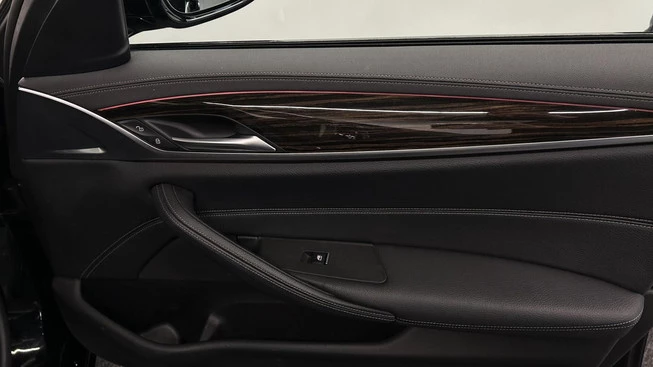 BMW 5 Serie - Afbeelding 21 van 30