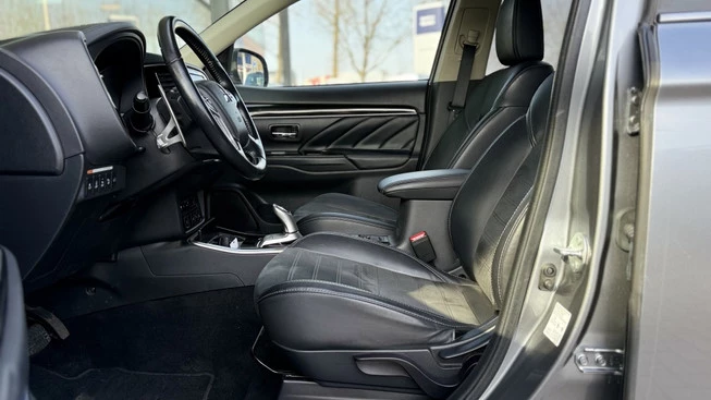 Mitsubishi Outlander - Afbeelding 7 van 30