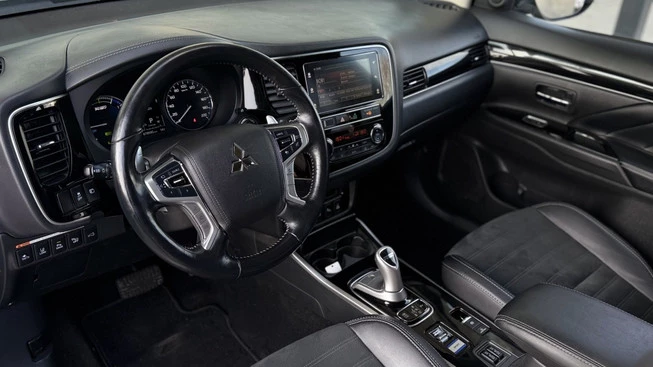 Mitsubishi Outlander - Afbeelding 11 van 30