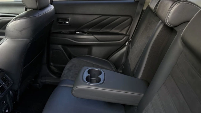 Mitsubishi Outlander - Afbeelding 25 van 30