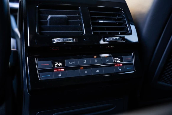 Volkswagen Touareg - Afbeelding 17 van 30