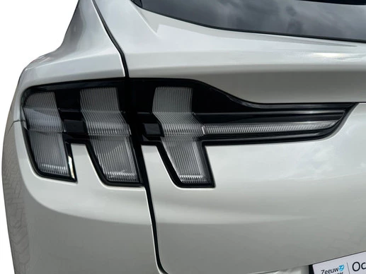 Ford Mustang Mach-E - Afbeelding 17 van 30