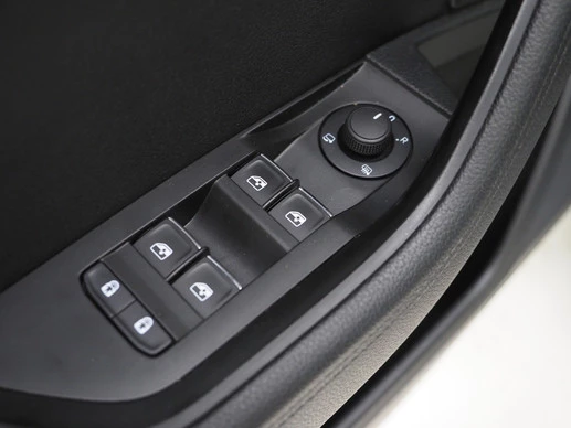 Škoda Superb - Afbeelding 19 van 30