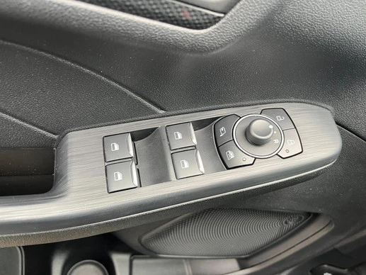 Ford Kuga - Afbeelding 24 van 30