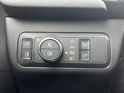 Ford Kuga - Afbeelding 25 van 30