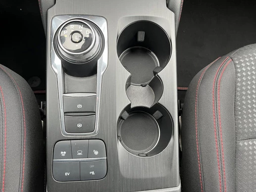 Ford Kuga - Afbeelding 27 van 30