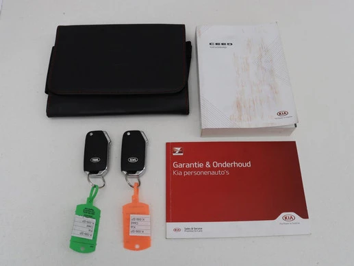 Kia Ceed - Afbeelding 10 van 30