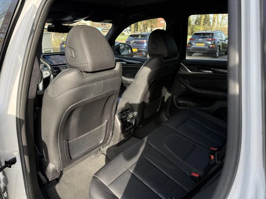 BMW iX3 - Afbeelding 17 van 30