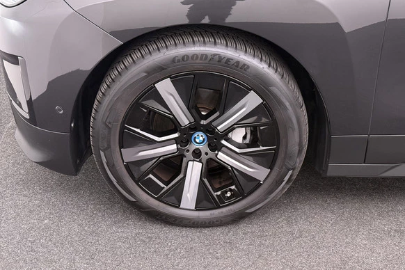 BMW iX - Afbeelding 8 van 30