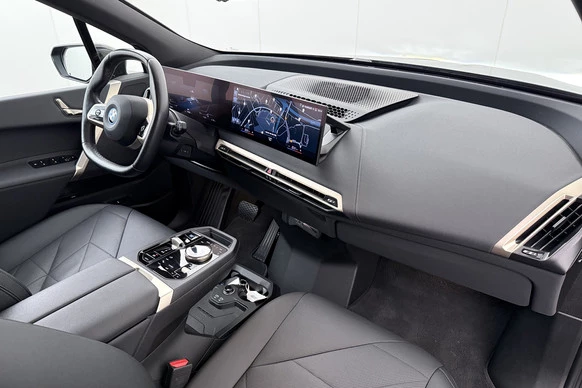 BMW iX - Afbeelding 18 van 30