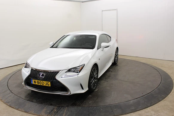 Lexus RC - Afbeelding 1 van 30