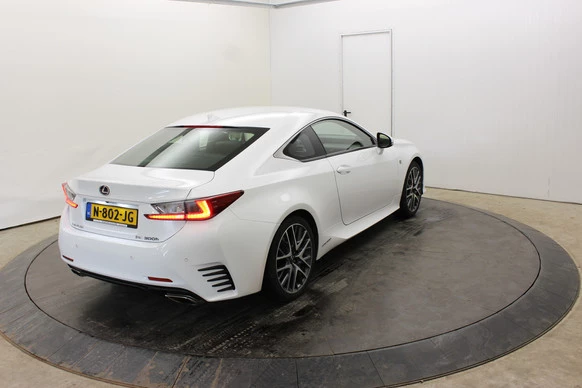 Lexus RC - Afbeelding 7 van 30