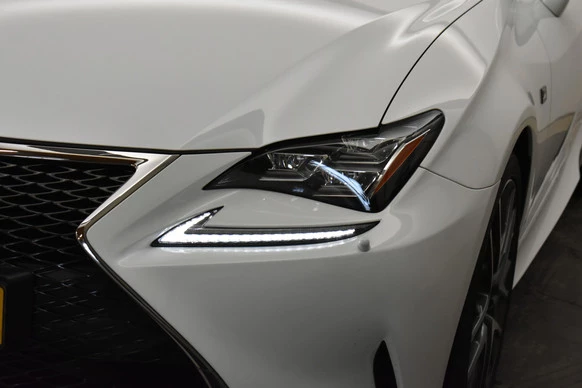 Lexus RC - Afbeelding 8 van 30