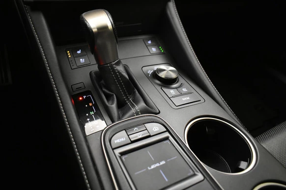 Lexus RC - Afbeelding 23 van 30