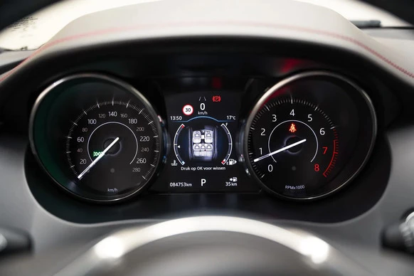 Jaguar E-PACE - Afbeelding 22 van 30