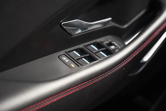 Jaguar E-PACE - Afbeelding 25 van 30