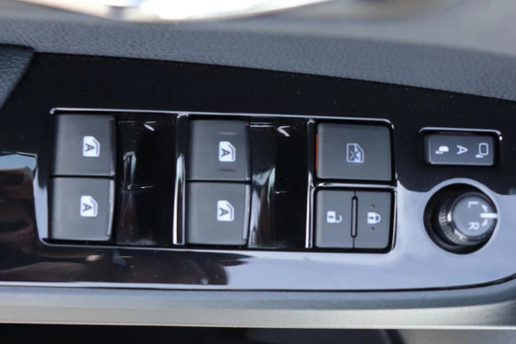 Toyota Prius - Afbeelding 19 van 30