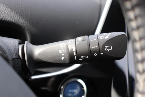 Toyota Prius - Afbeelding 24 van 30