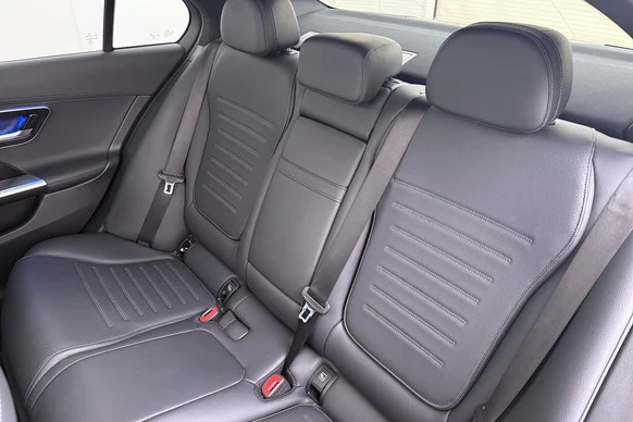 Mercedes-Benz C-Klasse - Afbeelding 13 van 30