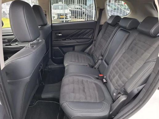 Mitsubishi Outlander - Afbeelding 14 van 30