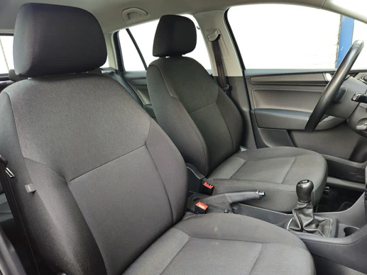 Škoda Rapid - Afbeelding 3 van 18