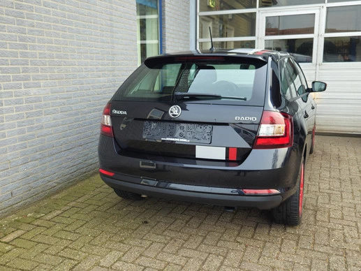 Škoda Rapid - Afbeelding 15 van 18