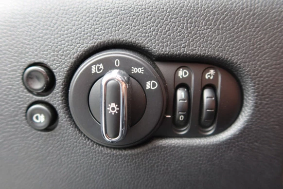 MINI Cooper Cabrio - Afbeelding 16 van 30