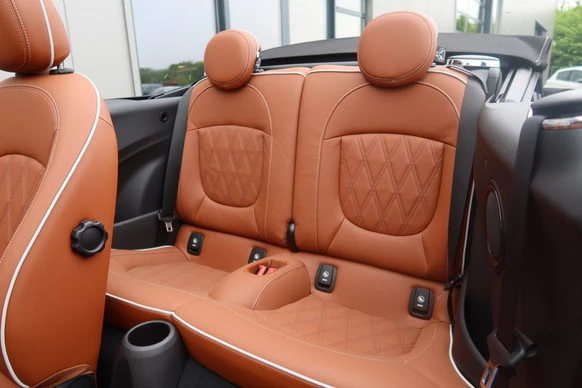 MINI Cooper Cabrio - Afbeelding 19 van 30