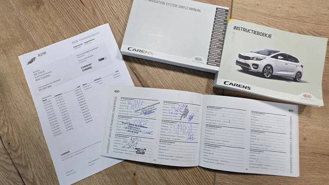 Kia Carens - Afbeelding 4 van 30