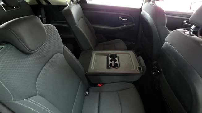 Kia Carens - Afbeelding 23 van 30