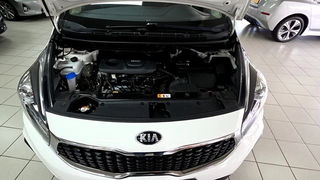 Kia Carens - Afbeelding 29 van 30