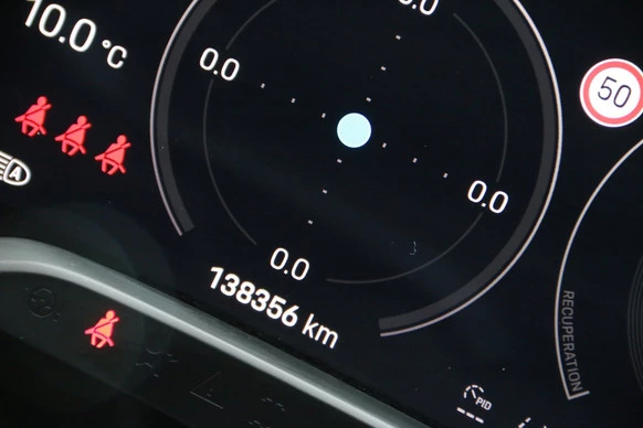 Porsche Taycan - Afbeelding 17 van 23