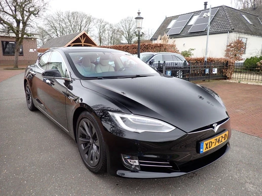 Tesla Model S - Afbeelding 3 van 30