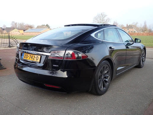 Tesla Model S - Afbeelding 4 van 30