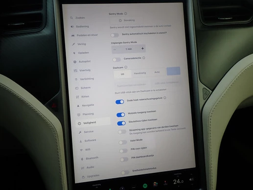 Tesla Model S - Afbeelding 19 van 30