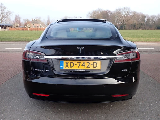 Tesla Model S - Afbeelding 27 van 30