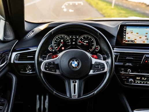 BMW M5 - Afbeelding 11 van 24
