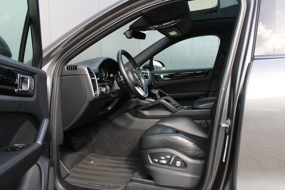 Porsche Cayenne - Afbeelding 5 van 30