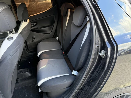 Lancia Ypsilon - Afbeelding 17 van 23