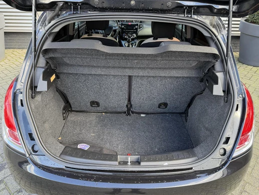 Lancia Ypsilon - Afbeelding 19 van 23