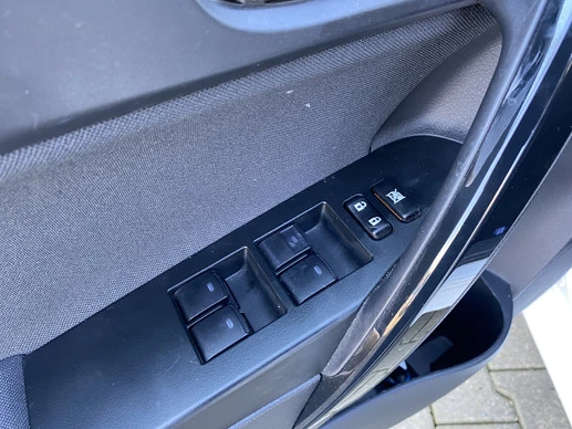 Toyota Auris - Afbeelding 17 van 30