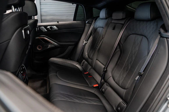 BMW X6 - Afbeelding 18 van 30