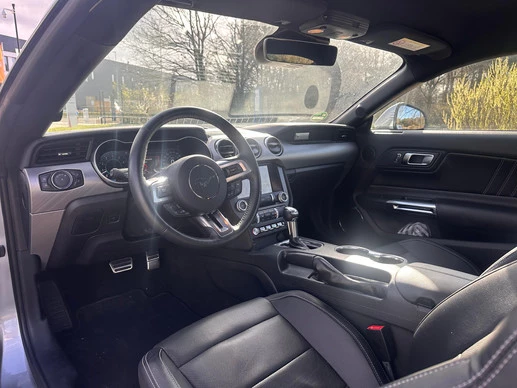 Ford Mustang - Afbeelding 9 van 11