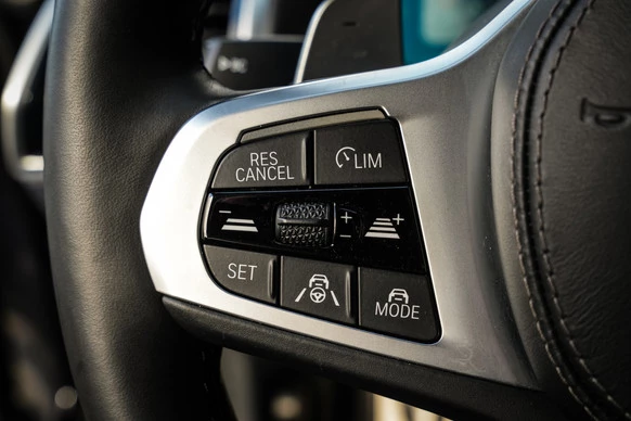 BMW 8 Serie - Afbeelding 26 van 30