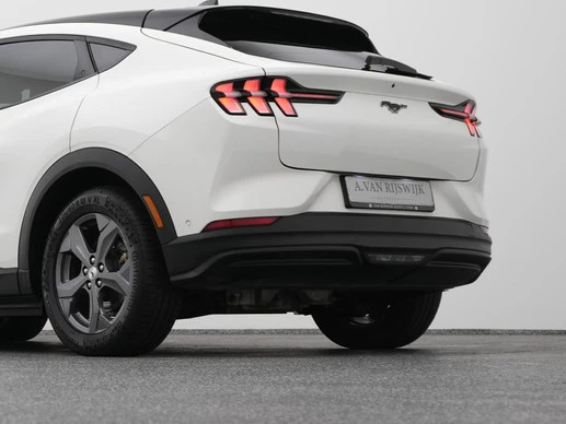 Ford Mustang Mach-E - Afbeelding 23 van 30