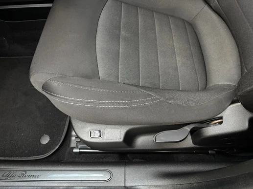 Alfa Romeo Giulietta - Afbeelding 18 van 25