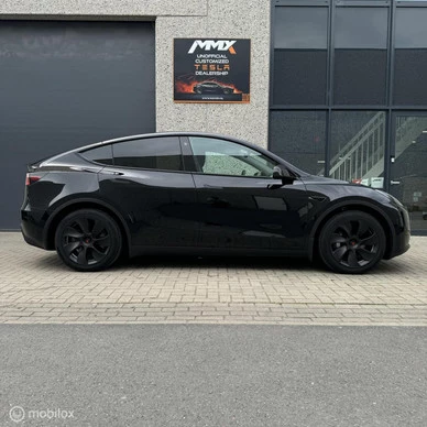 Tesla Model Y - Afbeelding 2 van 23
