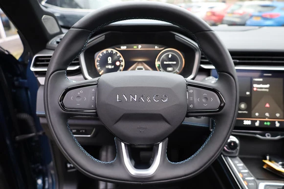 Lynk & Co 01 - Afbeelding 18 van 30